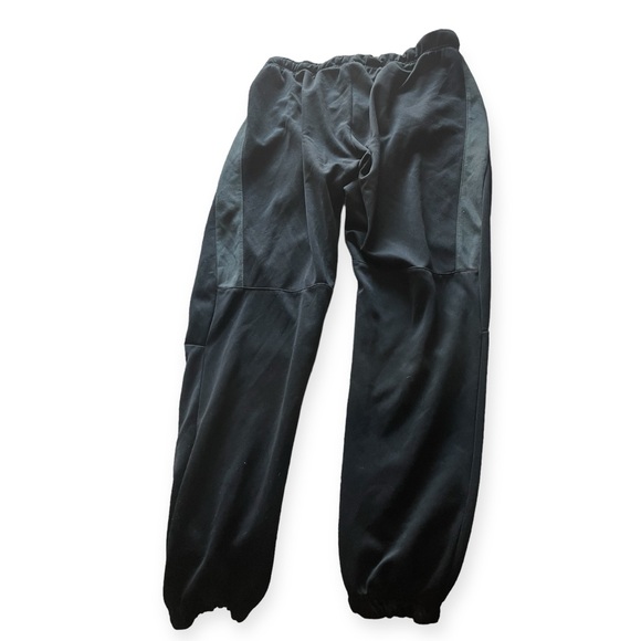 Black Nike Drawstring Joggers - Picture 2 of 3